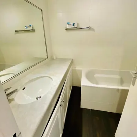 Terrasse Clim Wifi Parking 10 Min A Pieds De La Croisette Apartman Cannes